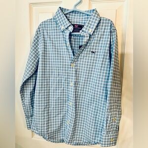 Vineyard Vines performance stretch button down